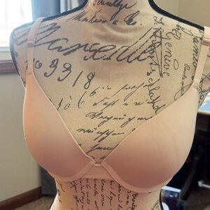 PINK Victoria's Secret Light Pink Bra